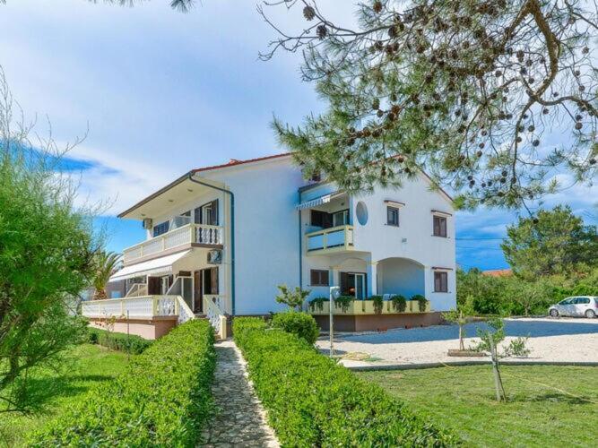 Apartments In House Liveric, In Vir At The Beach Zewnętrze zdjęcie